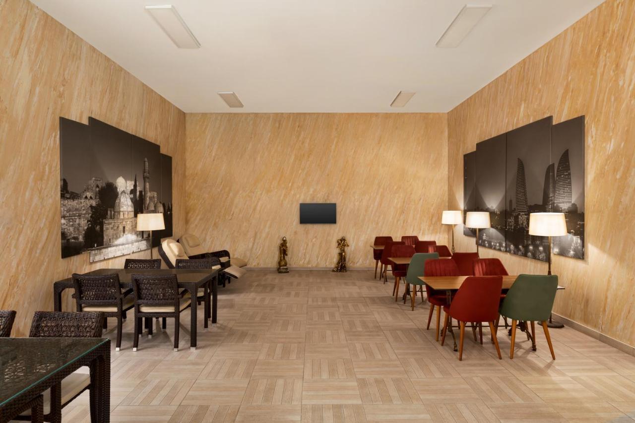 Hotel Wyndham Baky Esterno foto