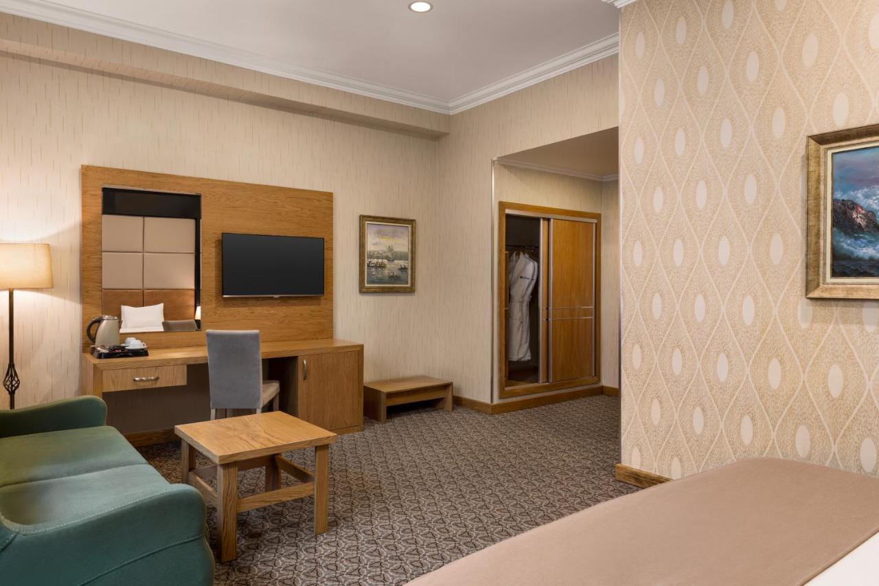 Hotel Wyndham Baky Esterno foto