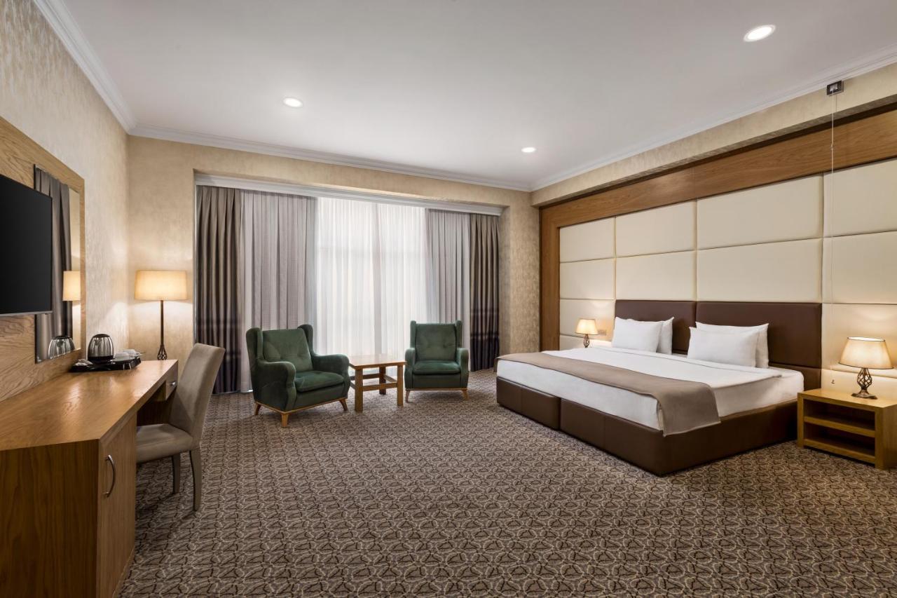 Hotel Wyndham Baky Esterno foto