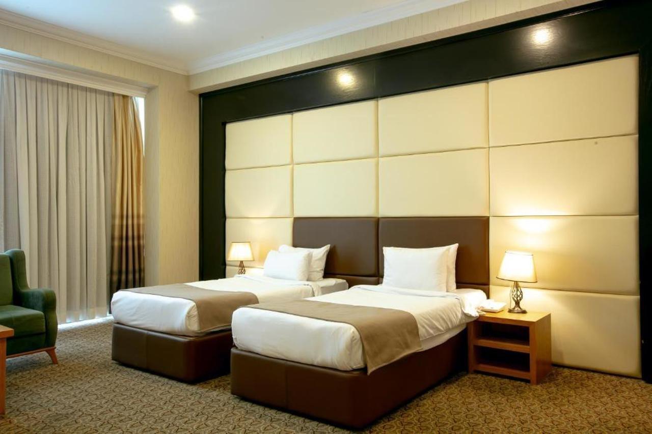 Hotel Wyndham Baky Esterno foto